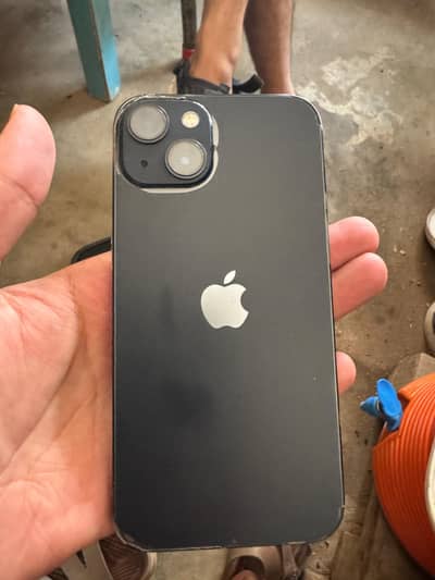 Apple iPhone 13