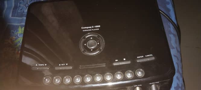 C-1000 cyber tech karaoke player