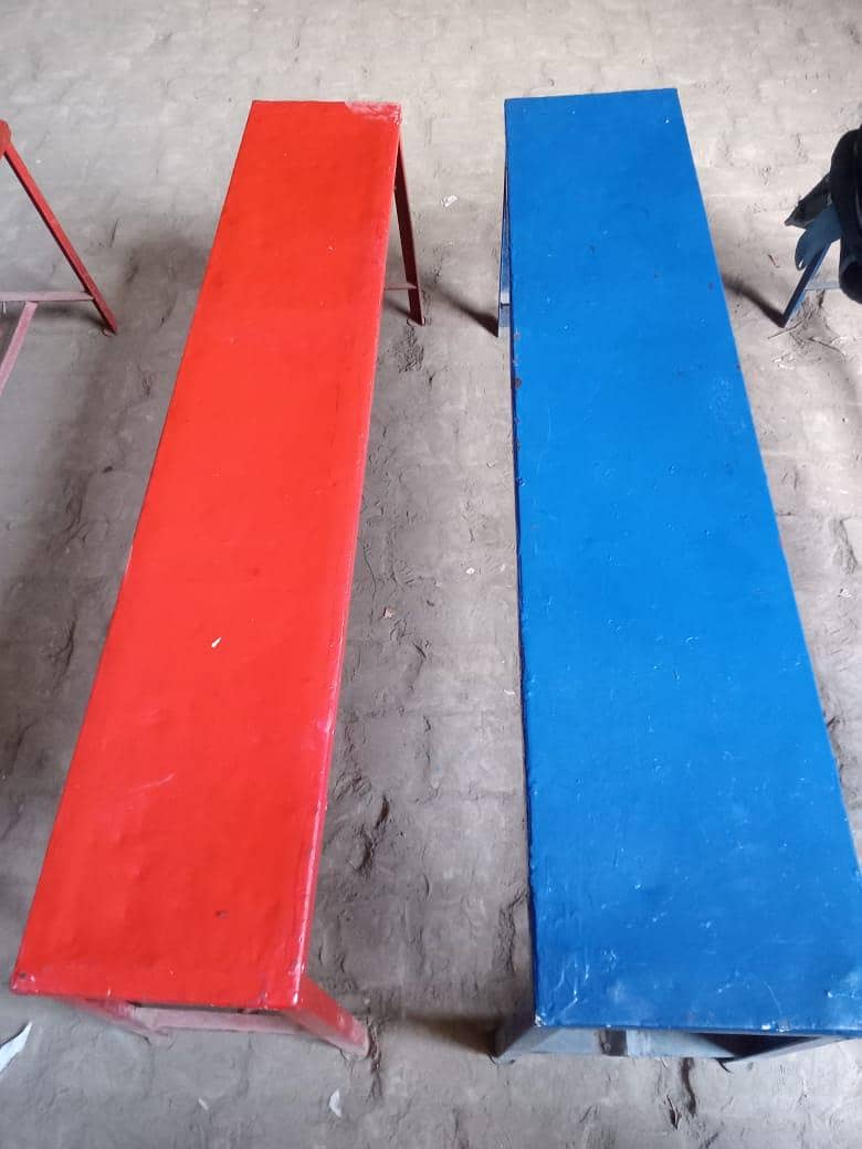 school desk 0