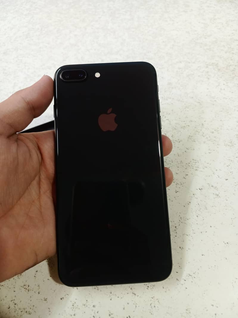 Apple iPhone 8 Plus 2