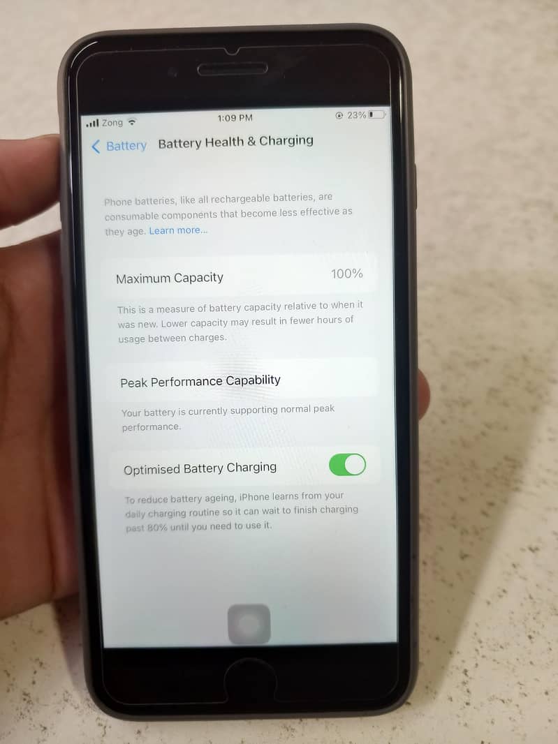 Apple iPhone 8 Plus 5
