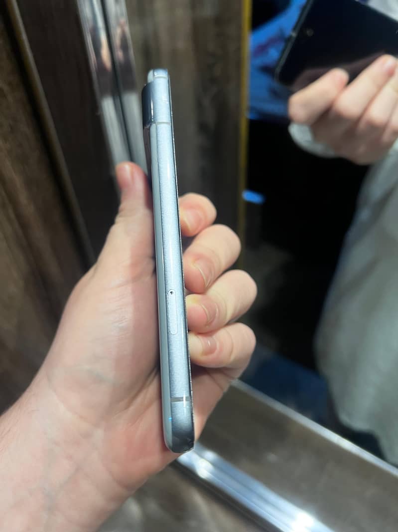 Google Pixel 8 3