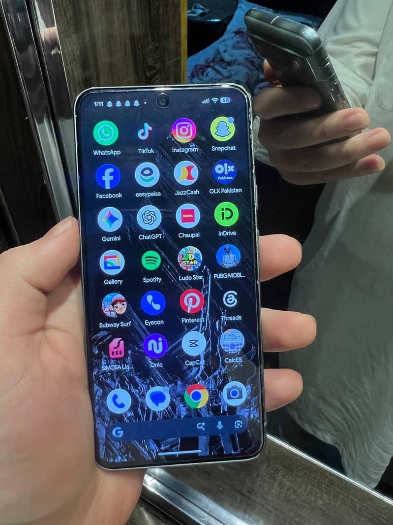 Google Pixel 8 5