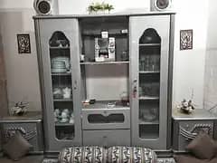 Bed, dressing and divider for sale in affordable rates