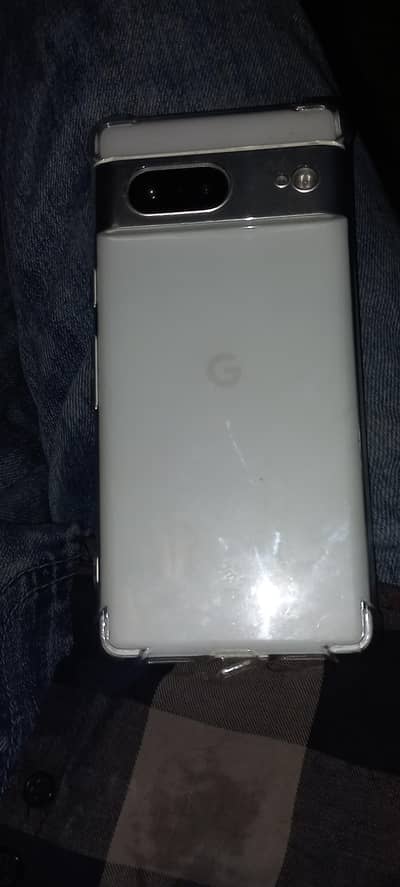 bohat Acha phone hai khud use kar raha hou paso ki zarroarat hai bus