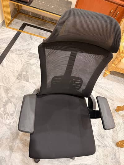 Office table chair and drawer for sale