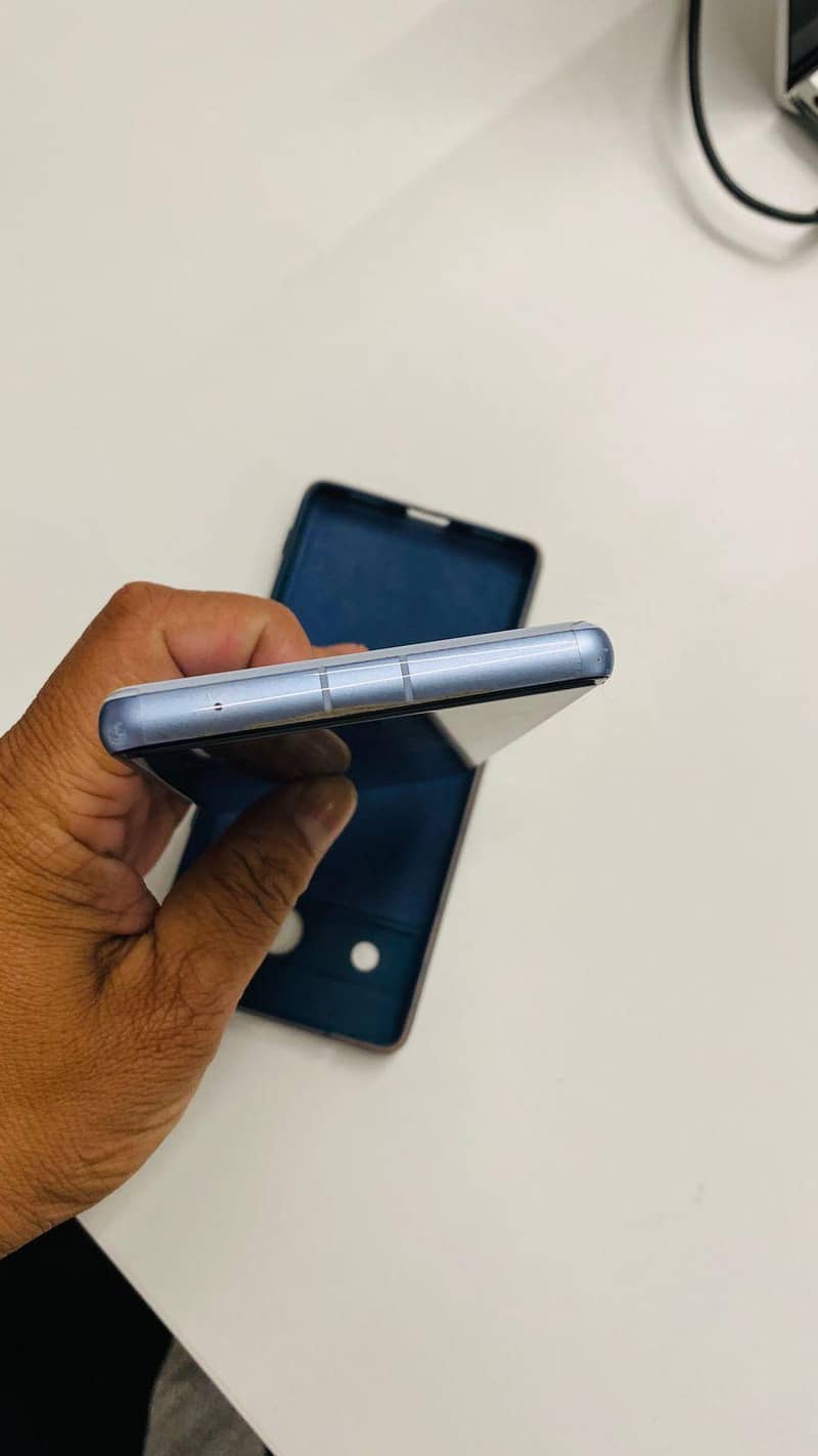 Google Pixel 7A 1