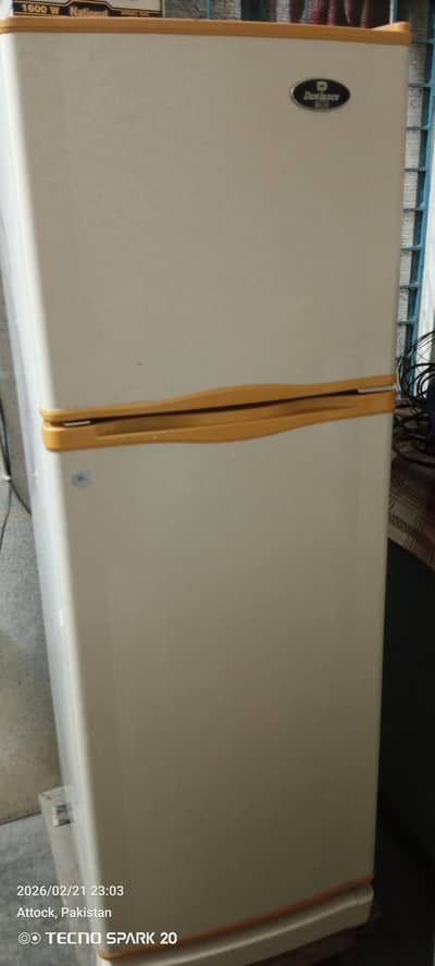 Dawlance Refrigerator model 9144