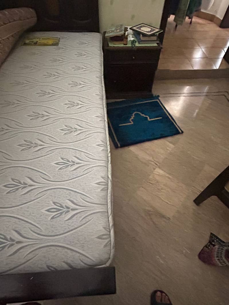 Single bed 1