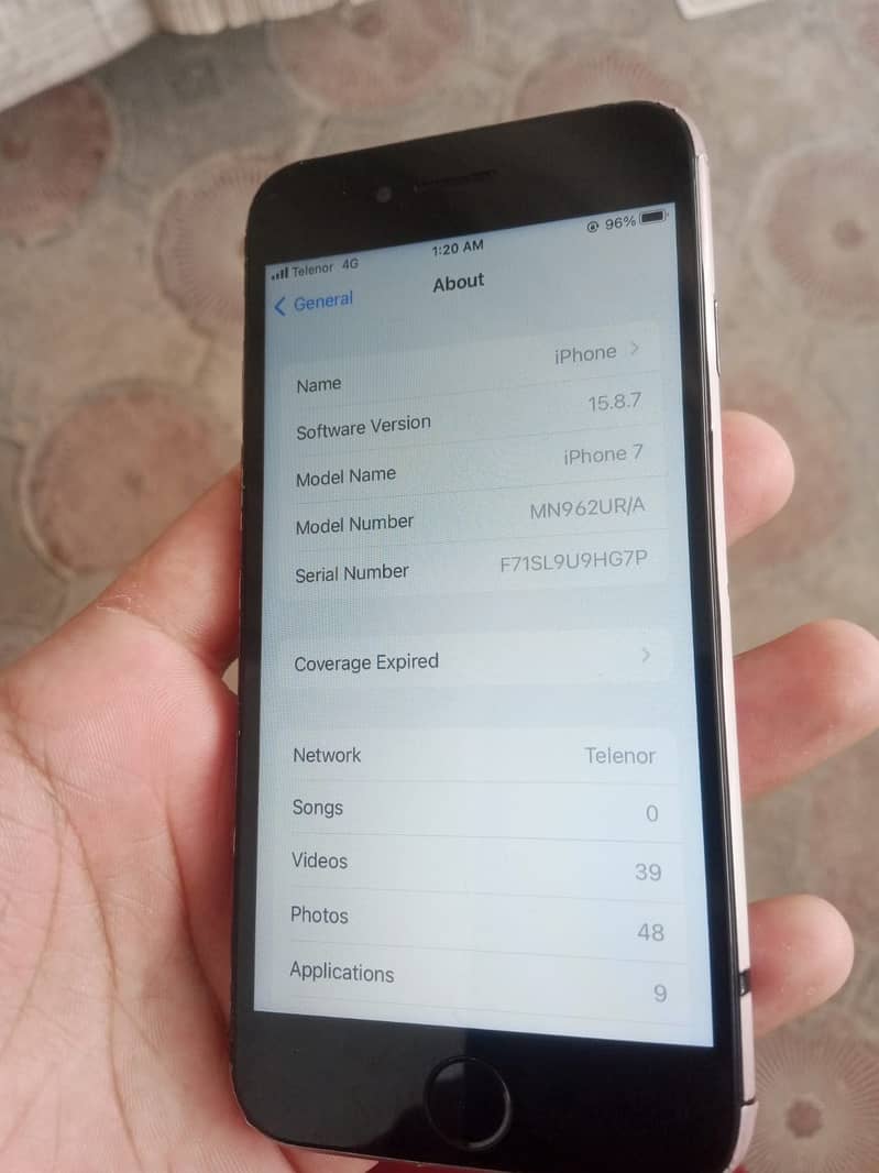 Apple iPhone 7 1