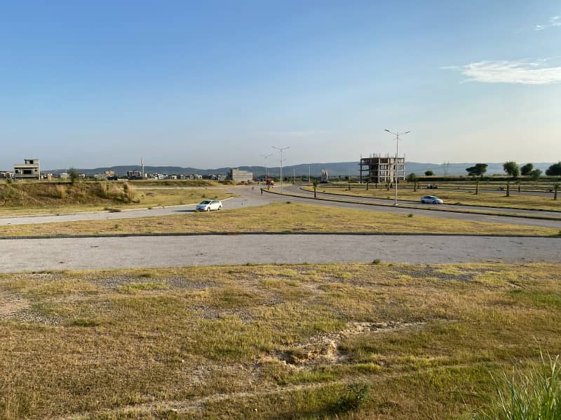 G-BLOCK, B-17, TOP LOCATION PLOT 0