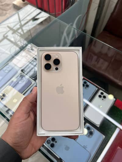 Apple iPhone 16 Pro Max