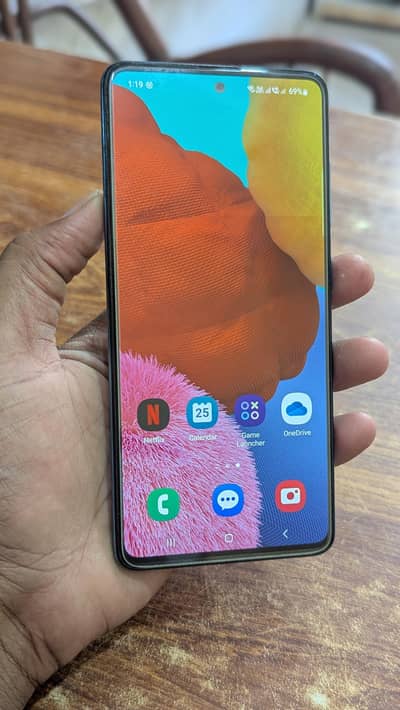Samsung Mobile A51