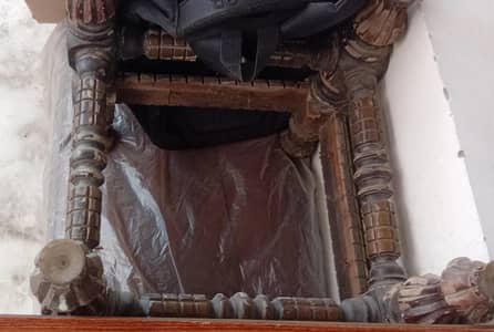 console table 2  it have mirral aslo