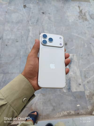Apple iPhone 17 Pro Max  color white LLA Model 256Gb