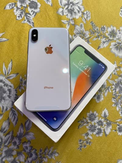 Apple iPhone X (Approved) 256Gb