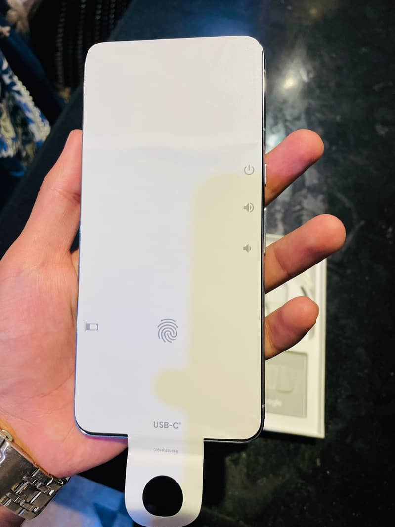 Google Pixel 8 Pro 3