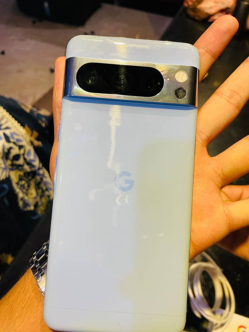 Google Pixel 8 Pro 7