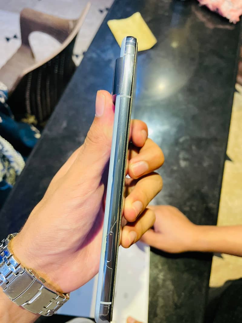 Google Pixel 8 Pro 11