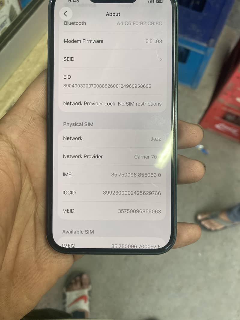 iPhone 13 4