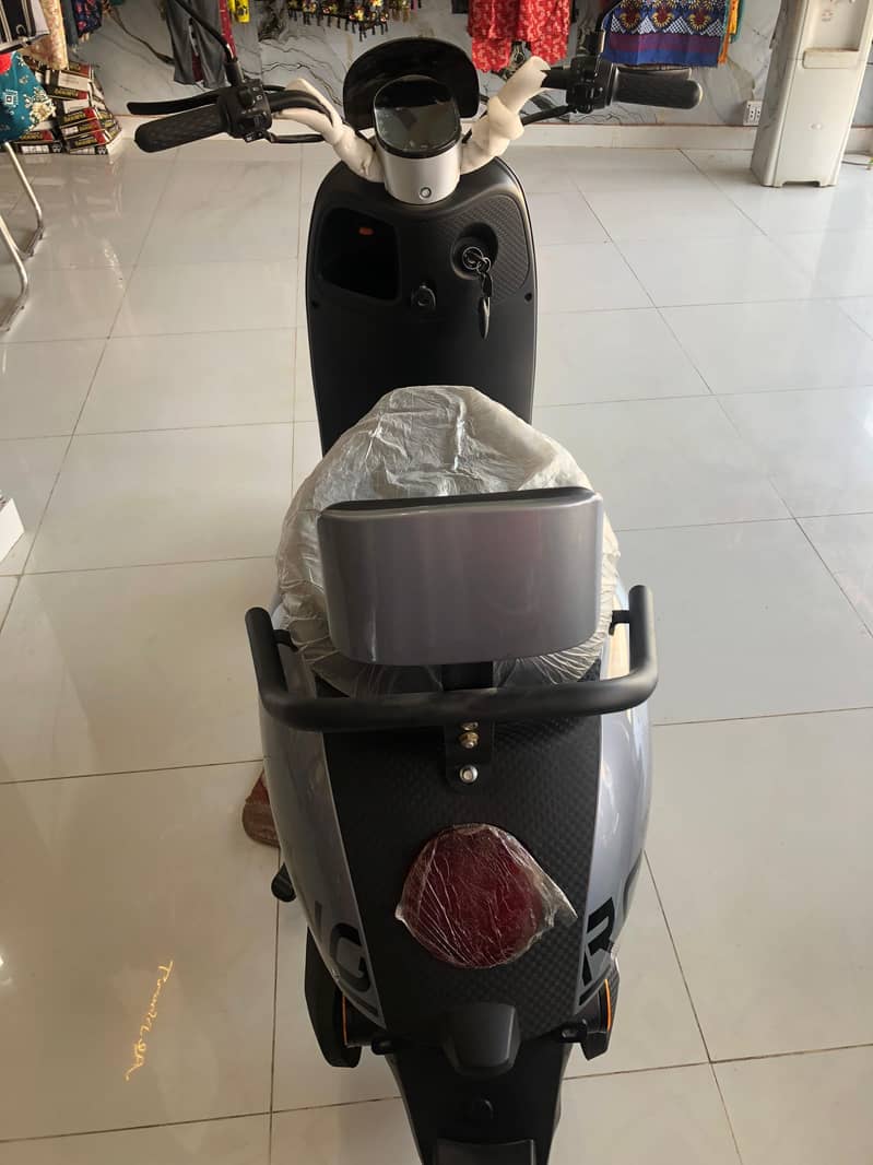 model Road king cherry 1