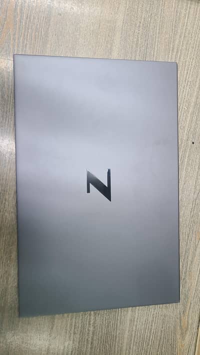 hp zbook studio g8 xeon w11855 better then i7 11 rtx a3000