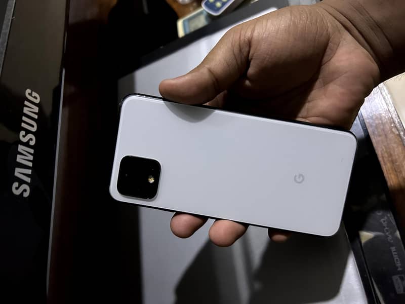Google Pixel 4 3
