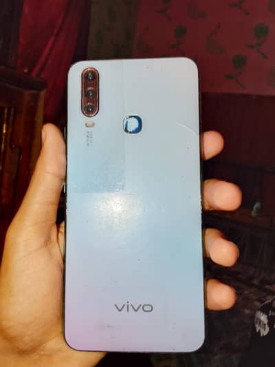 Vivo Y17