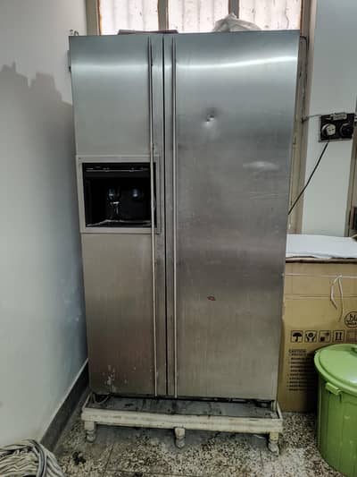 fridge (kitchen type fridge)