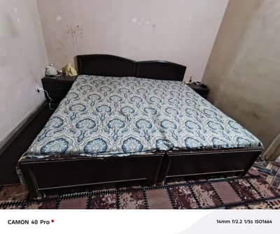 2 single bed without mattress