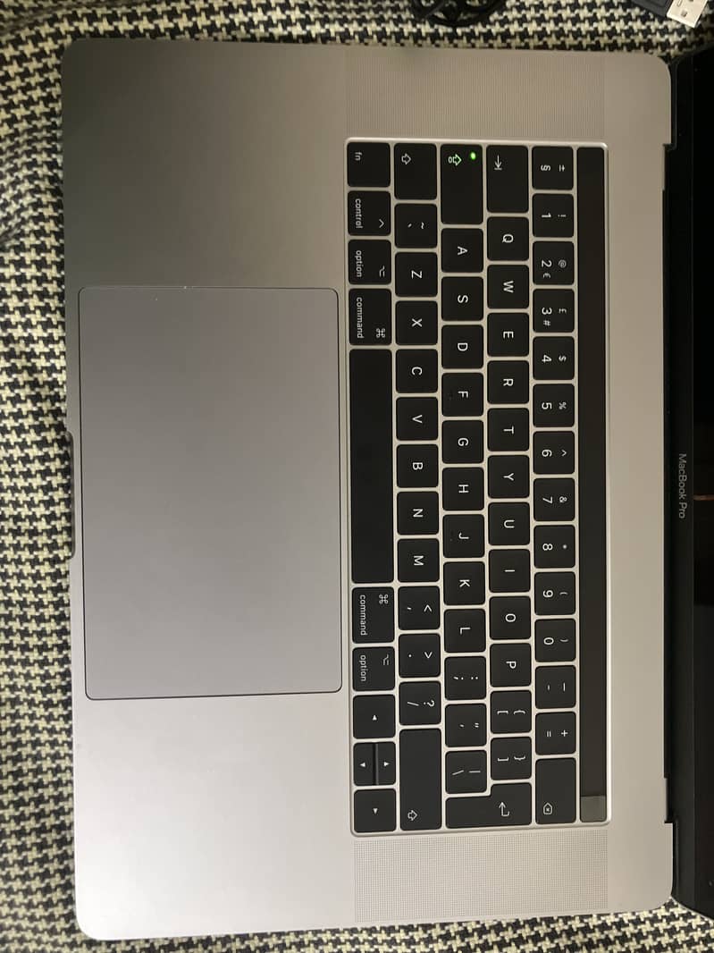 Macbook pro 2017 1