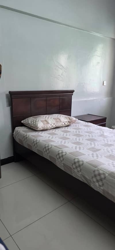 Single bed for sale.