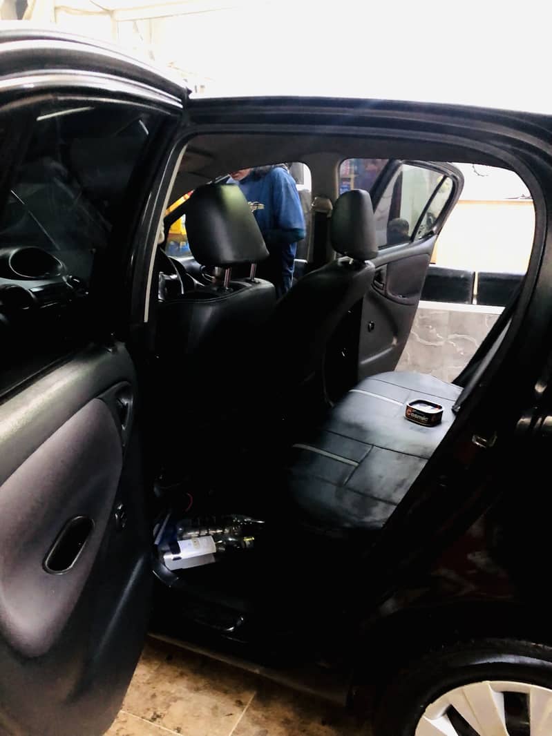 Vitz automatic 2003 13