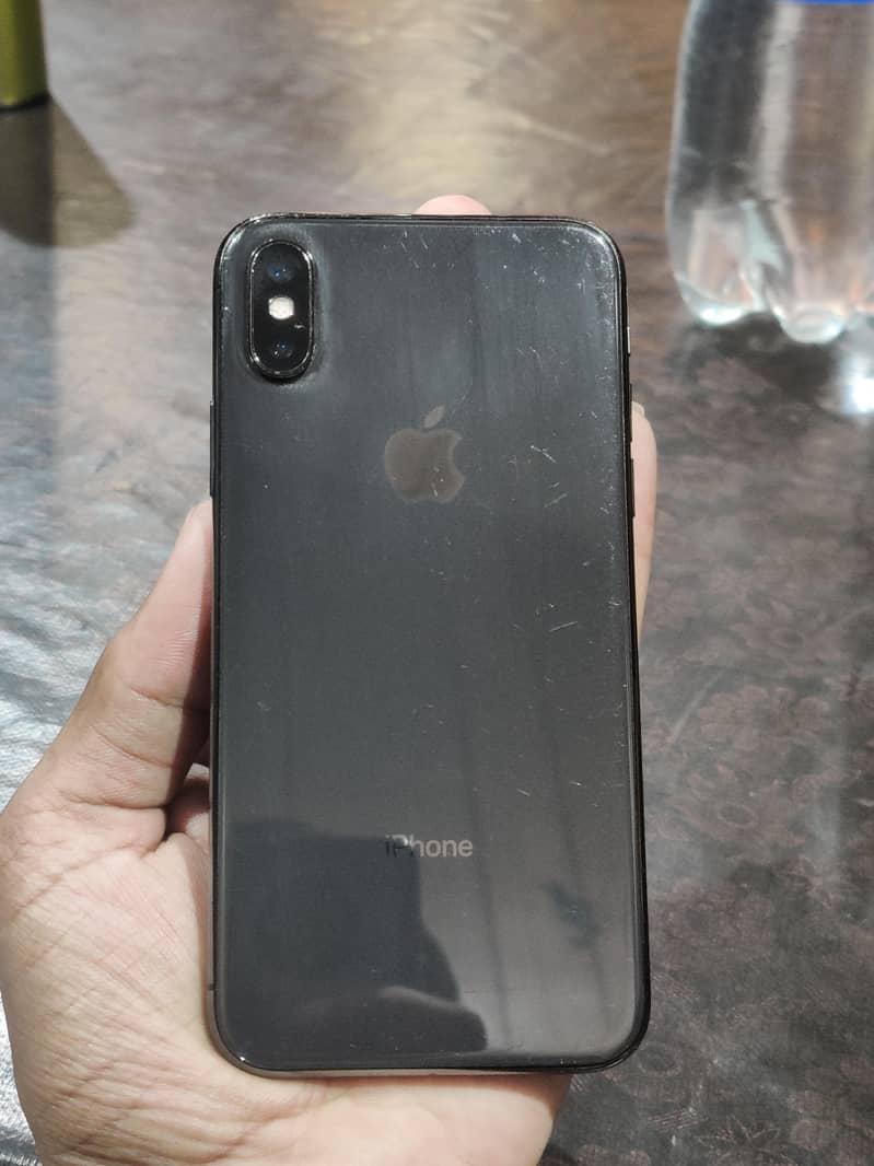 Apple iPhone X 4
