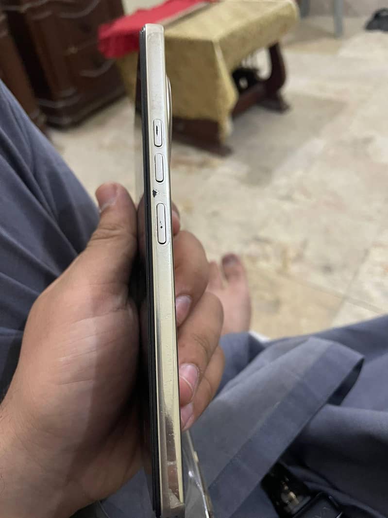 Tecno Camon 30 3