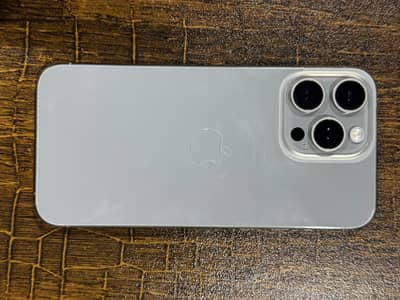 I phone 15 pro max 256 gb Condition 10 by 10