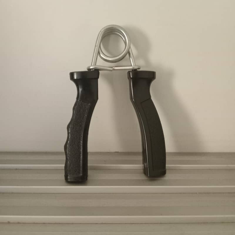 hand gripper 0