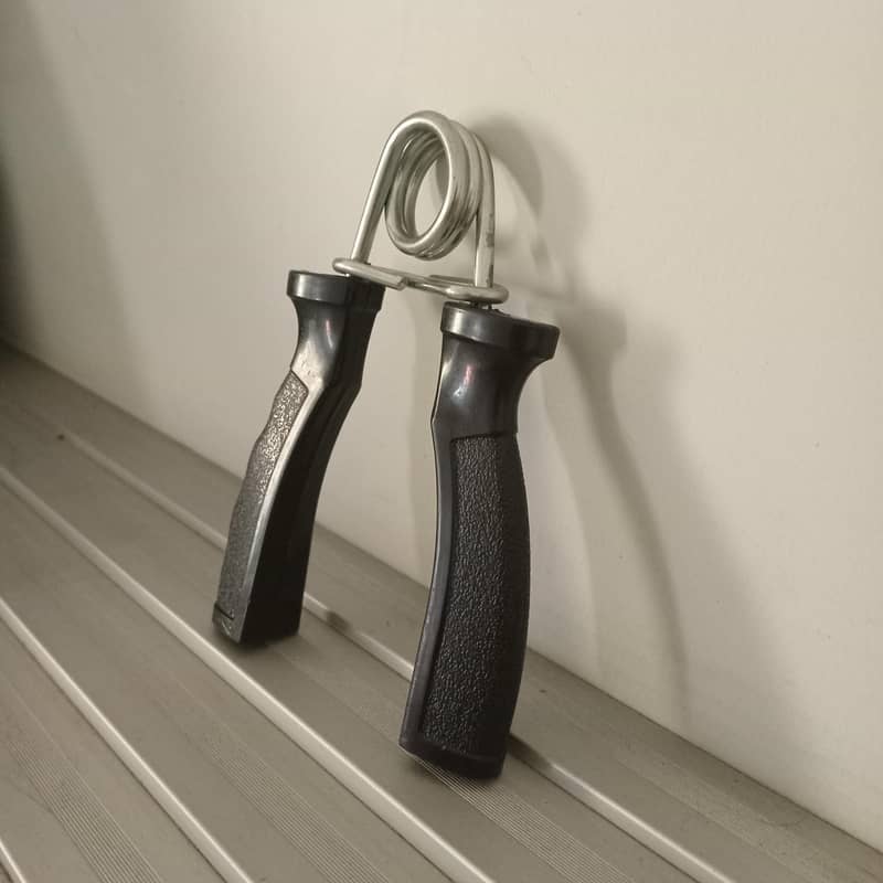 hand gripper 1