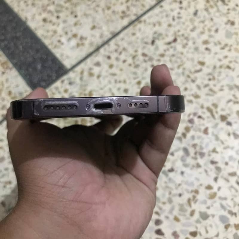 iPhone 3