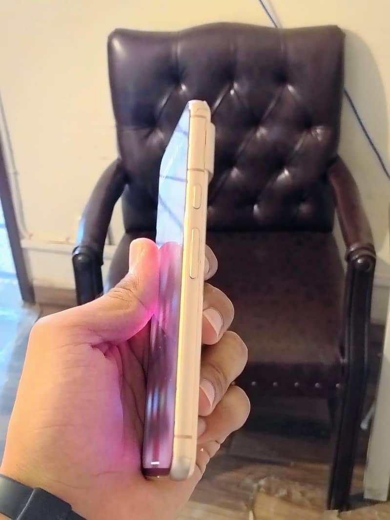 Google Pixel 8 3