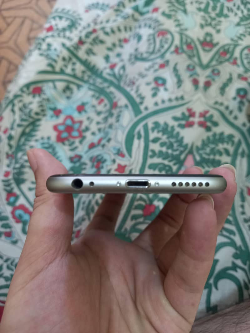 Apple iPhone 6 2