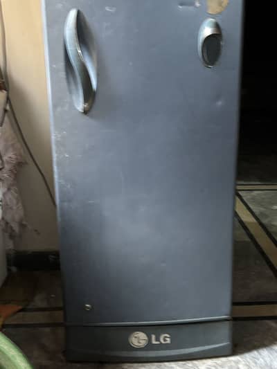 Frigh in good condition urgent sell