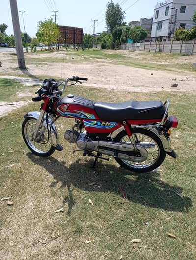CD 70 gud condition for sale