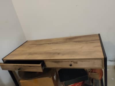 Office table