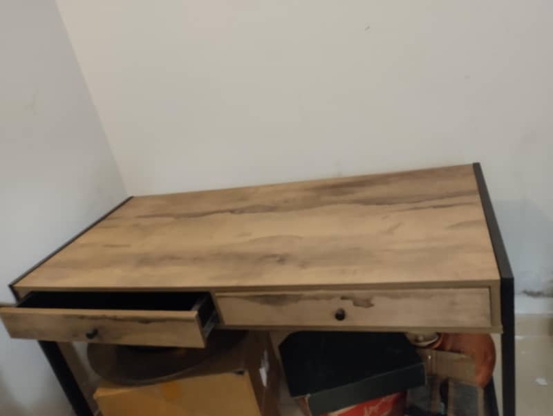 Office table 0