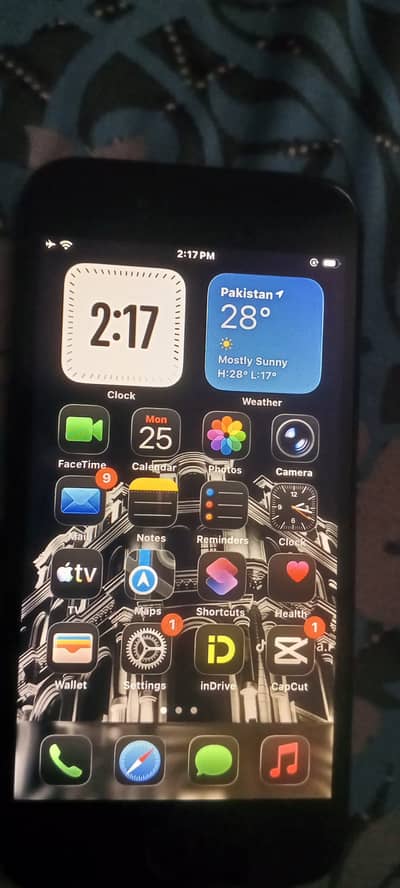 Apple iPhone SE