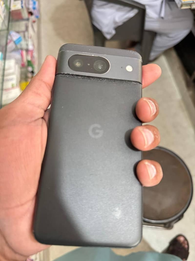 Google Pixel 8 1