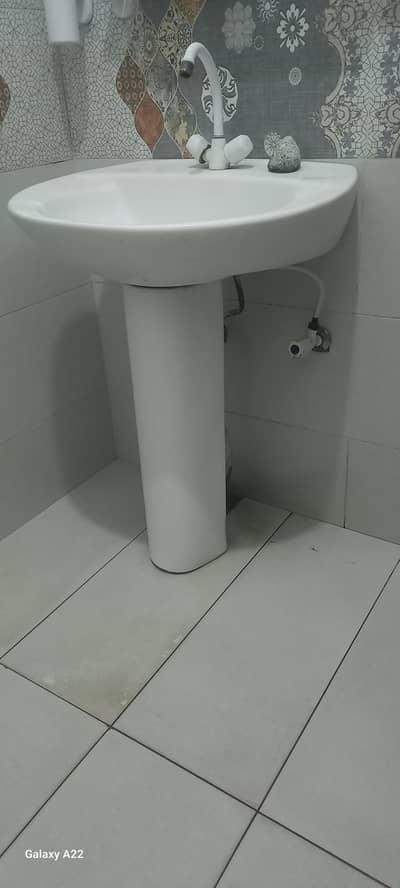 Washroom Basin