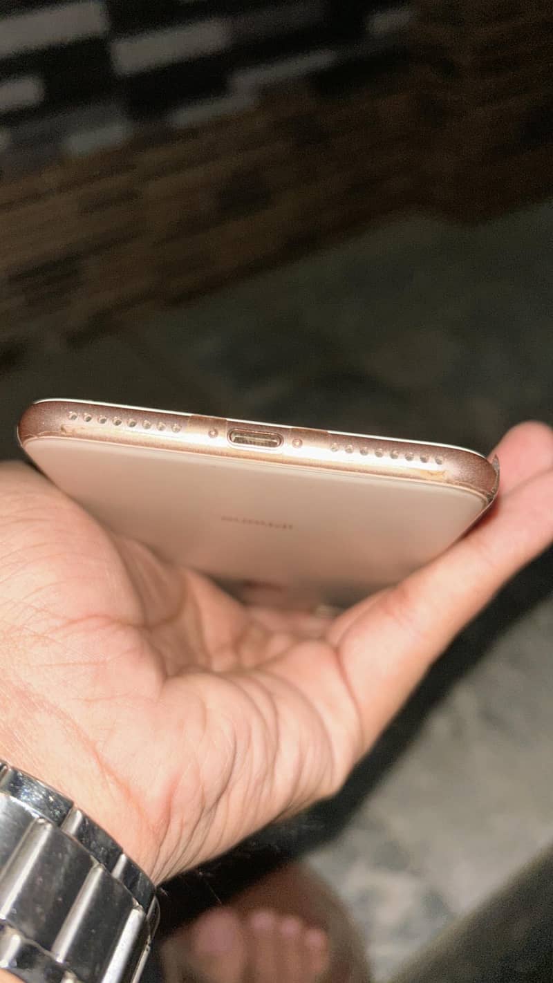iPhone 8 plus 10/10 Condition 2