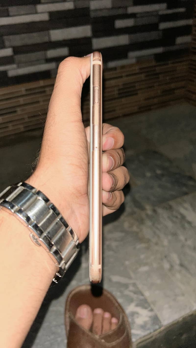 iPhone 8 plus 10/10 Condition 4